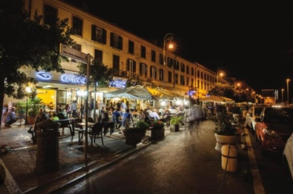 Sea Breeze House Apartment Fiumicino Luaran gambar